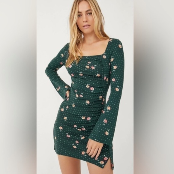 Free People Dresses & Skirts - Free People Cecilia Floral Mini Dress Emerald Green Square Neck Ruched Bodycon L